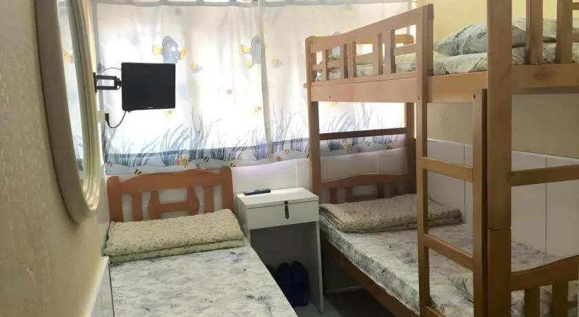 Bed in Dragon Hostel Hong Kong