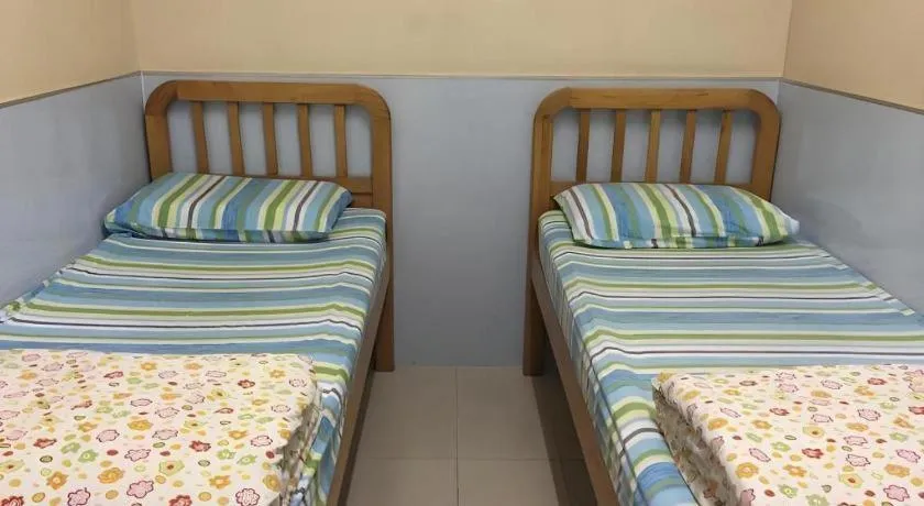 Bed in Dragon Hostel Hong Kong