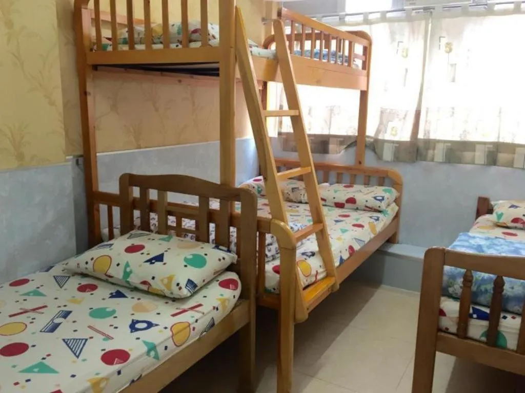 Bed in Dragon Hostel Hong Kong