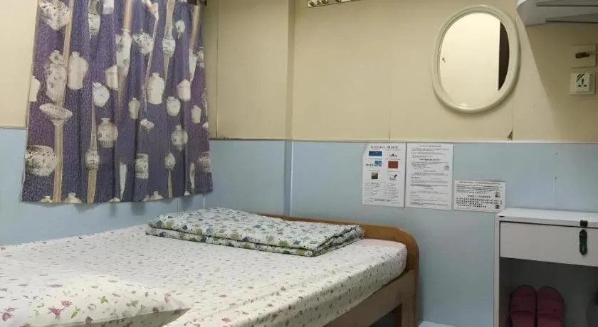 Bed in Dragon Hostel Hong Kong