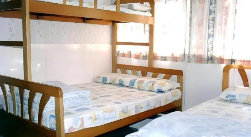 Bed in Dragon Hostel Hong Kong