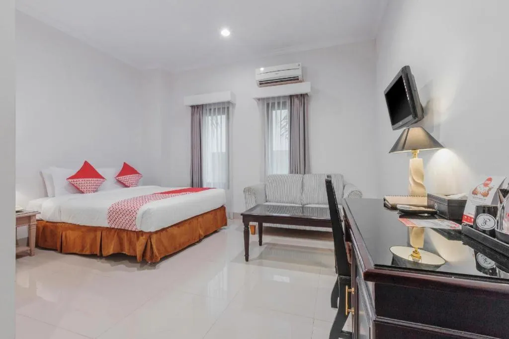 Bed in Sriwijaya Hotel