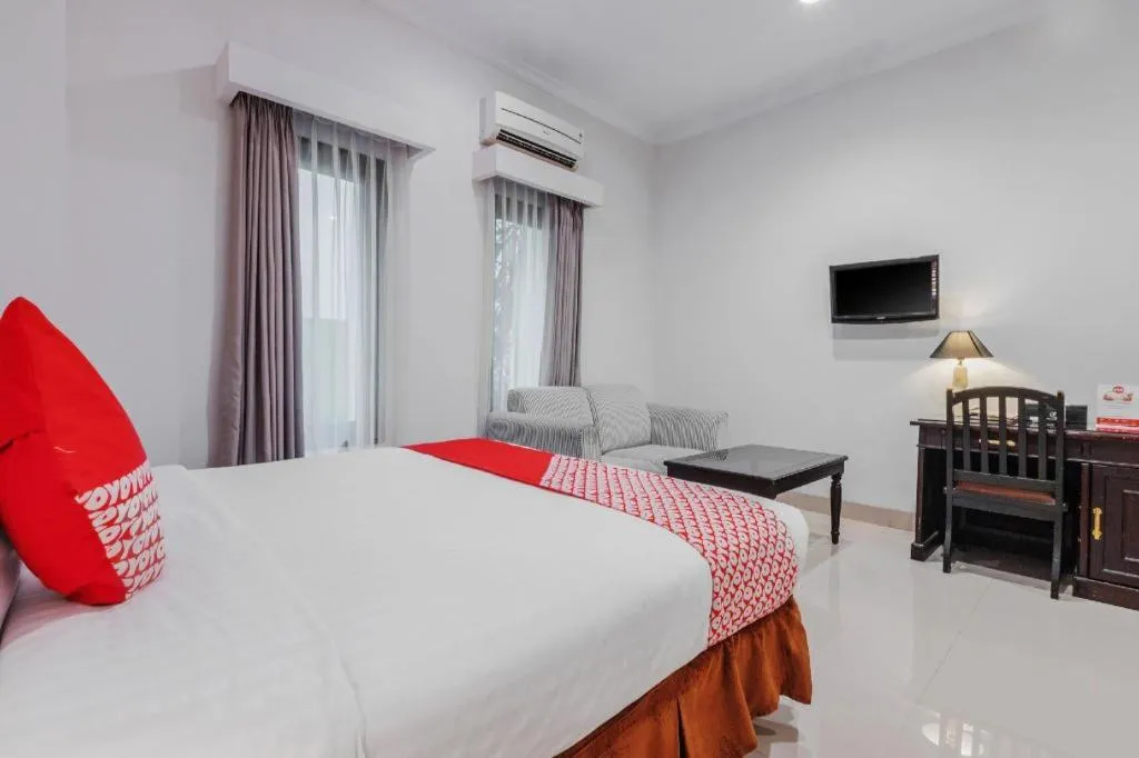 Bed in Sriwijaya Hotel