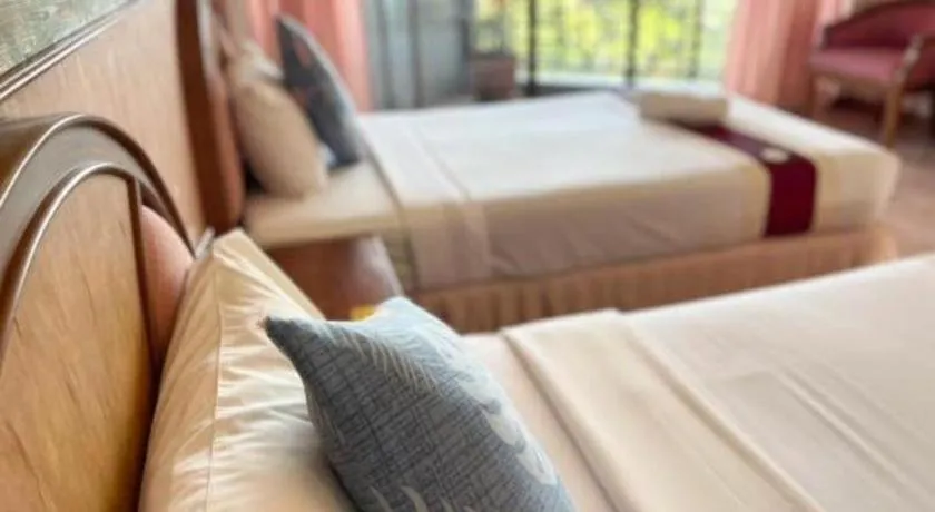 Bed in Supar Royal Beach Hotel