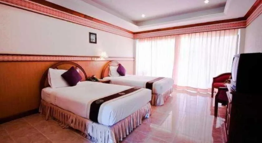 Bed in Supar Royal Beach Hotel