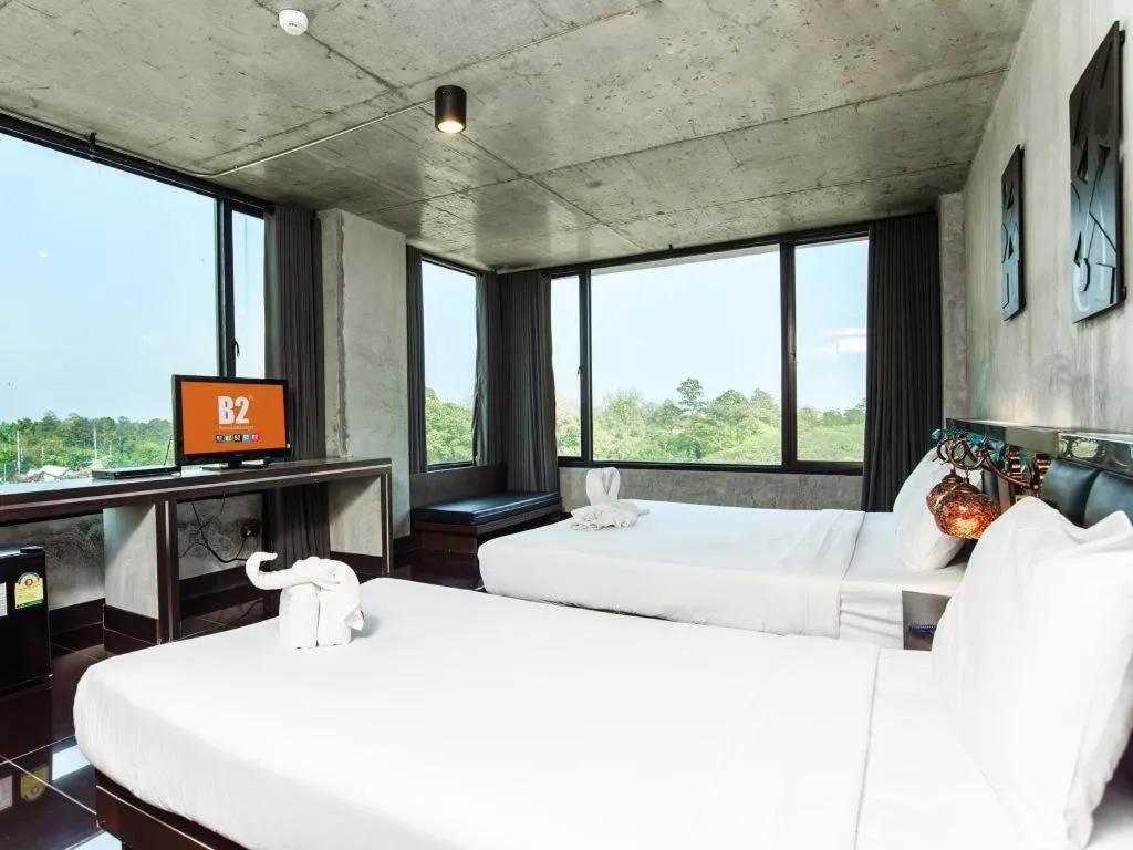 Bed in B2 Black Business and Budget Hotel