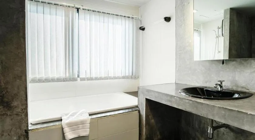 B2 Black Business and Budget Hotel