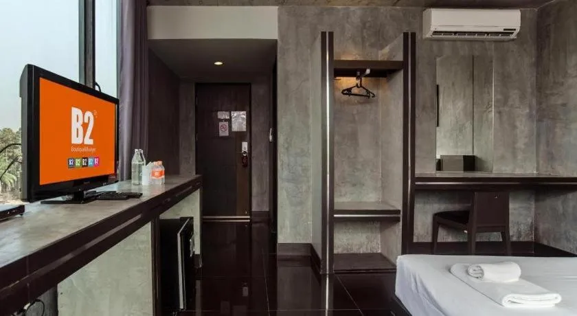 B2 Black Business and Budget Hotel