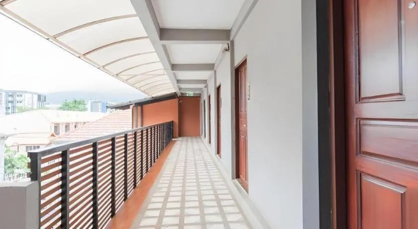 B2 Santitham Boutique & Budget Hotel