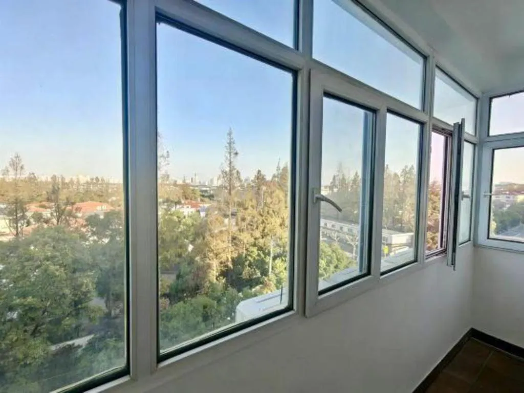 GreenTree Inn Suites HongQiao Airport Branch