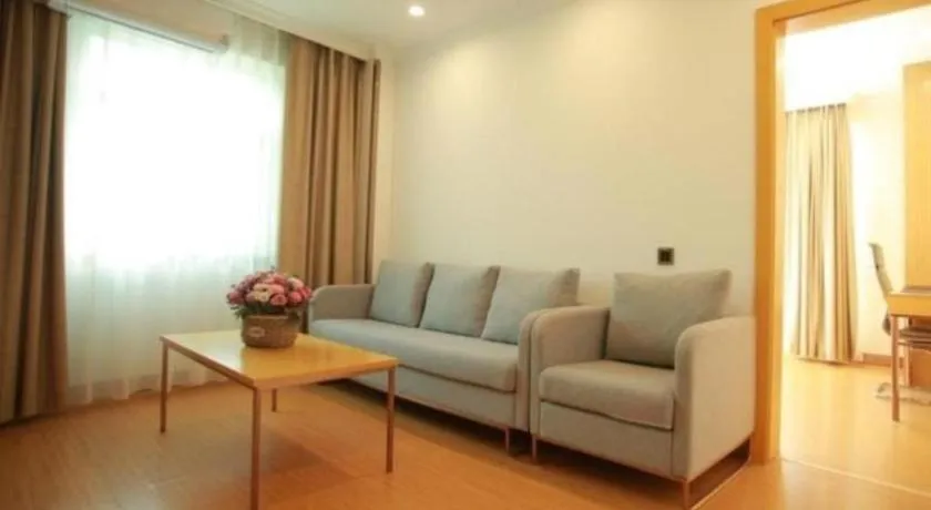 GreenTree Inn Suites HongQiao Airport Branch