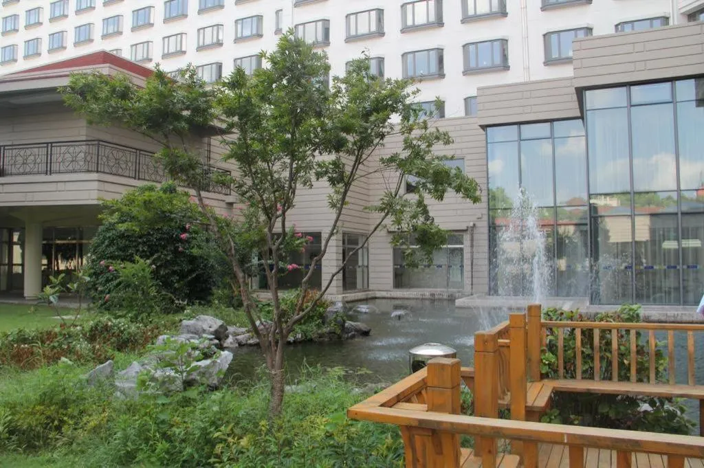 GreenTree Inn Suites HongQiao Airport Branch