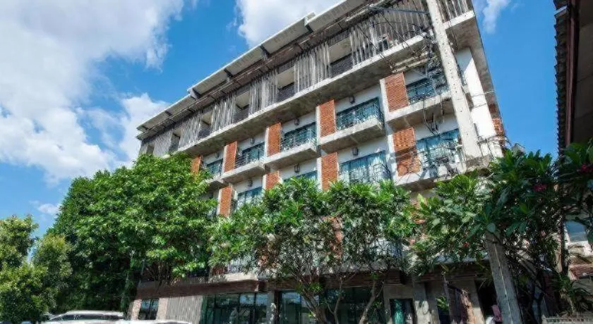 B2 Khamtieng Boutique & Budget Hotel