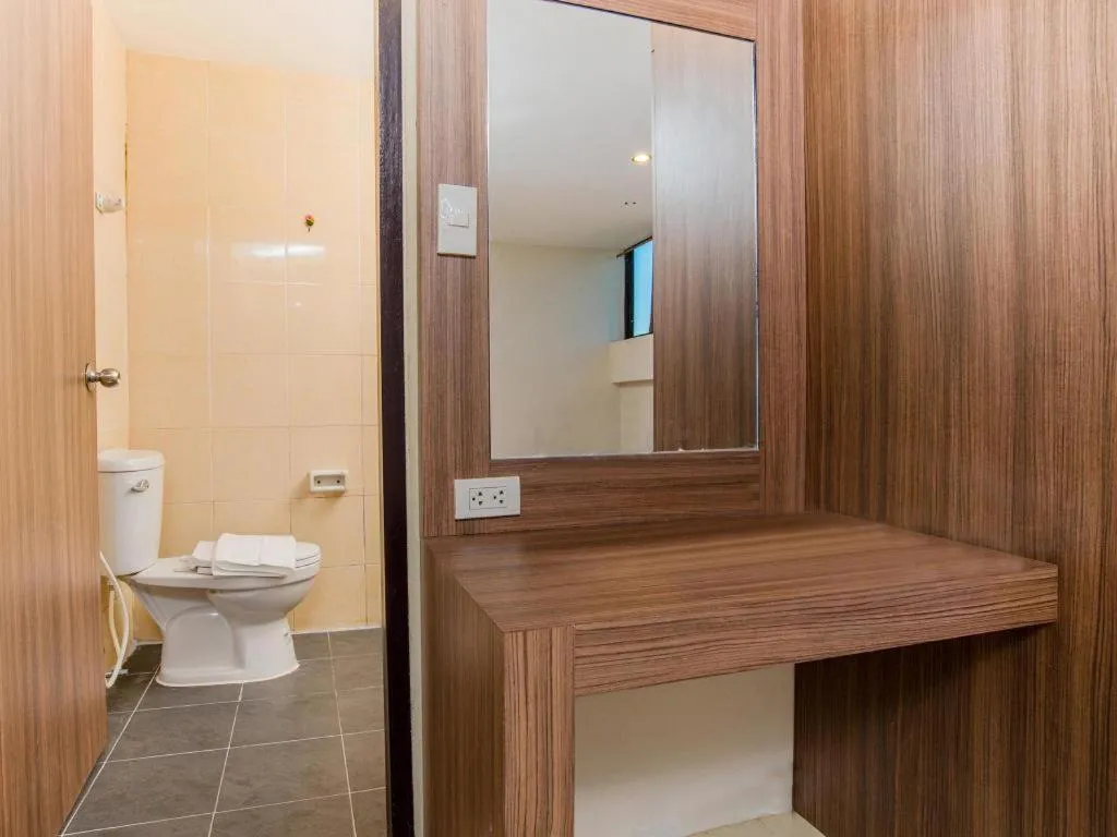 B2 Airport Boutique & Budget Hotel