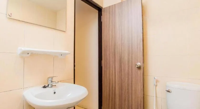 B2 Airport Boutique & Budget Hotel