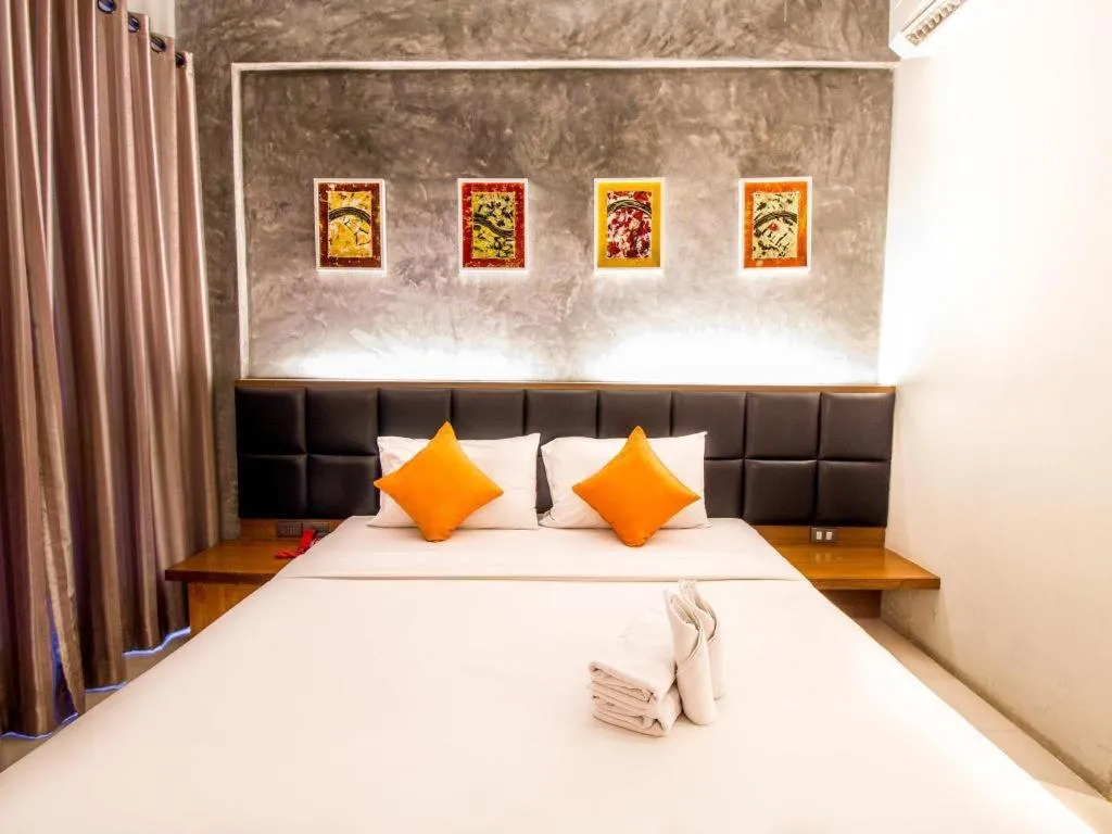 Bed in B2 Thippanate Boutique & Budget Hotel