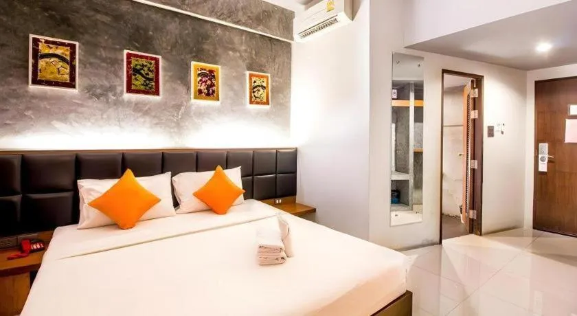 Bed in B2 Thippanate Boutique & Budget Hotel