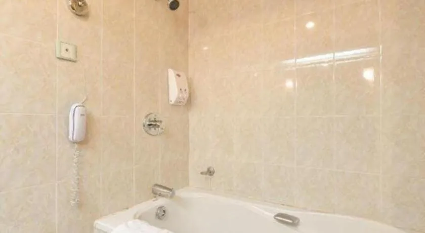 New Pearl River Hotel