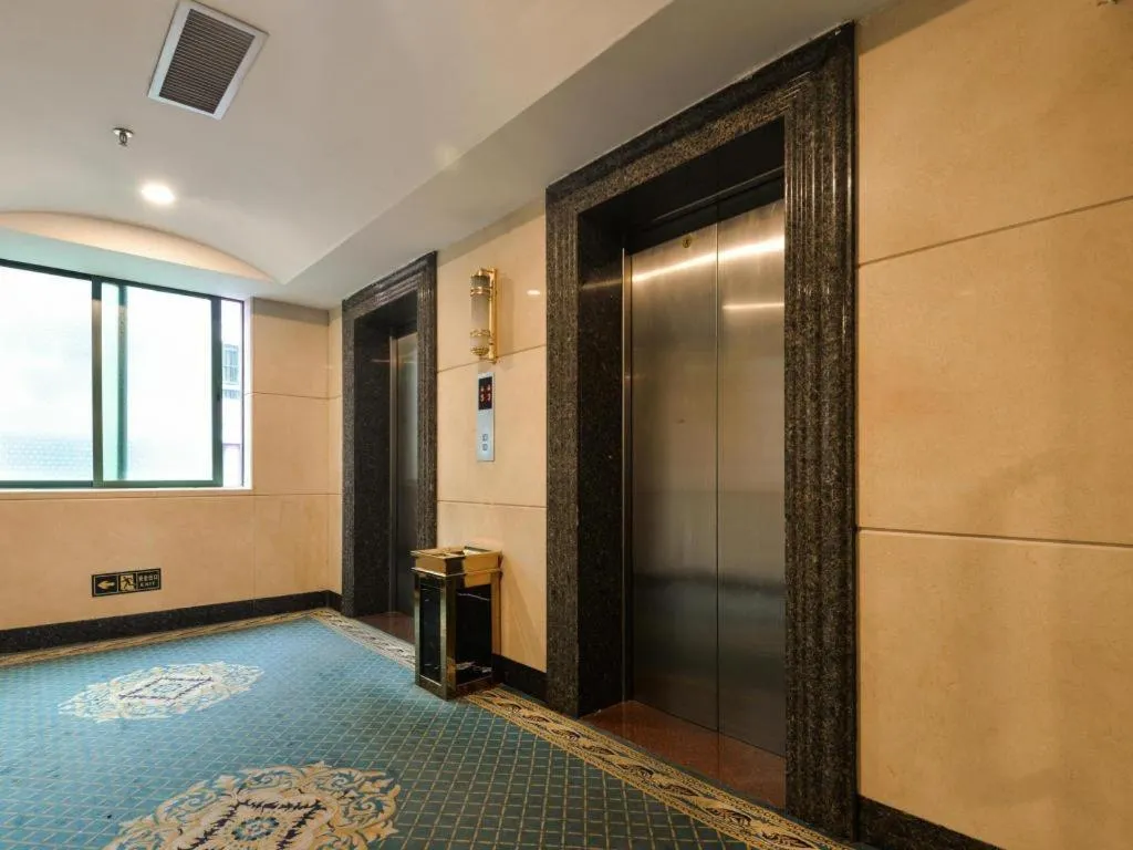 New Pearl River Hotel