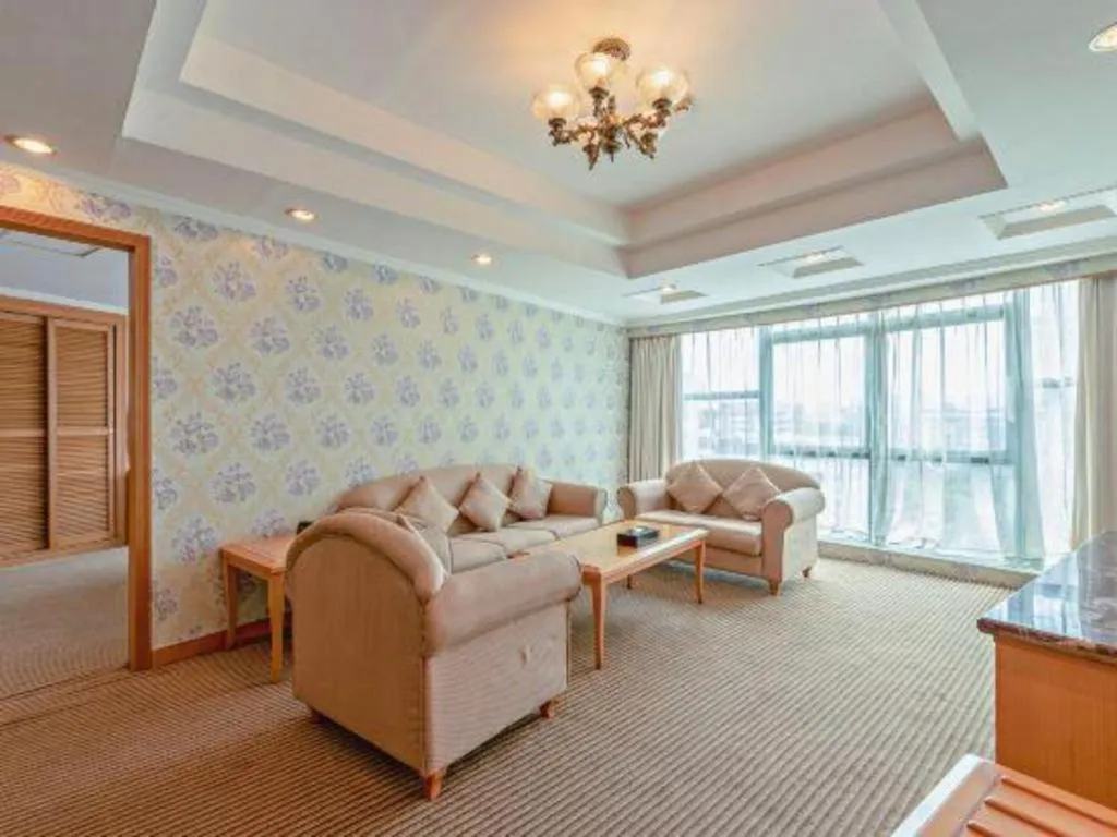 New Pearl River Hotel