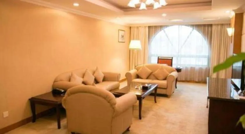 New Pearl River Hotel