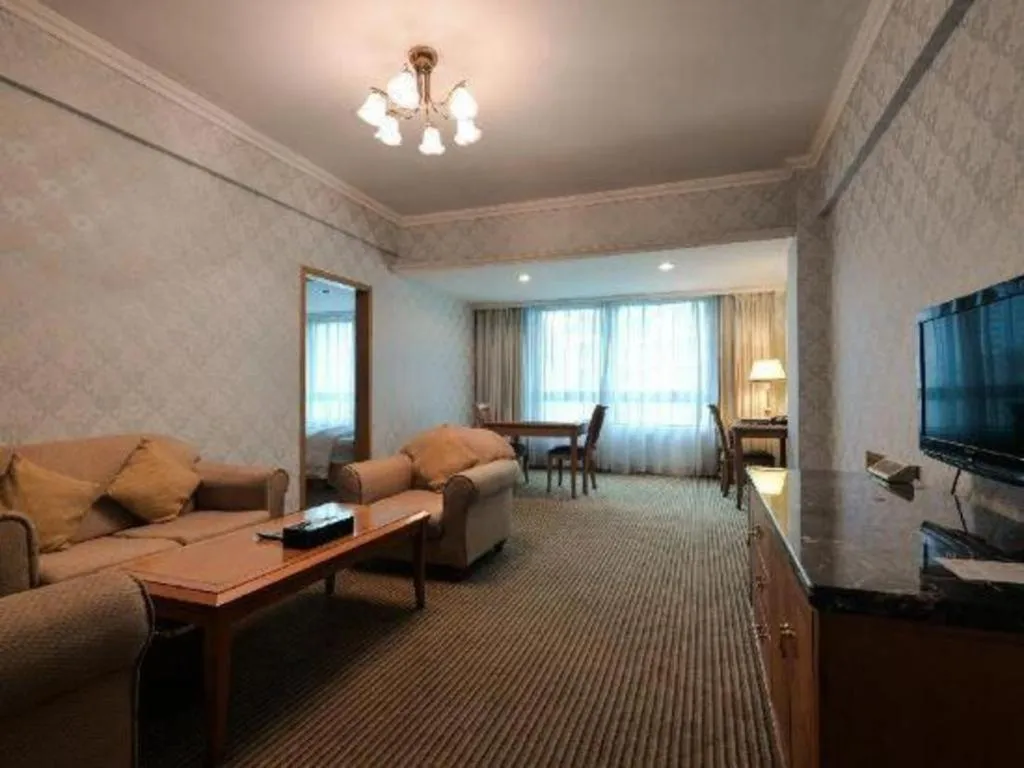 New Pearl River Hotel