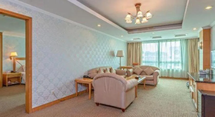 New Pearl River Hotel