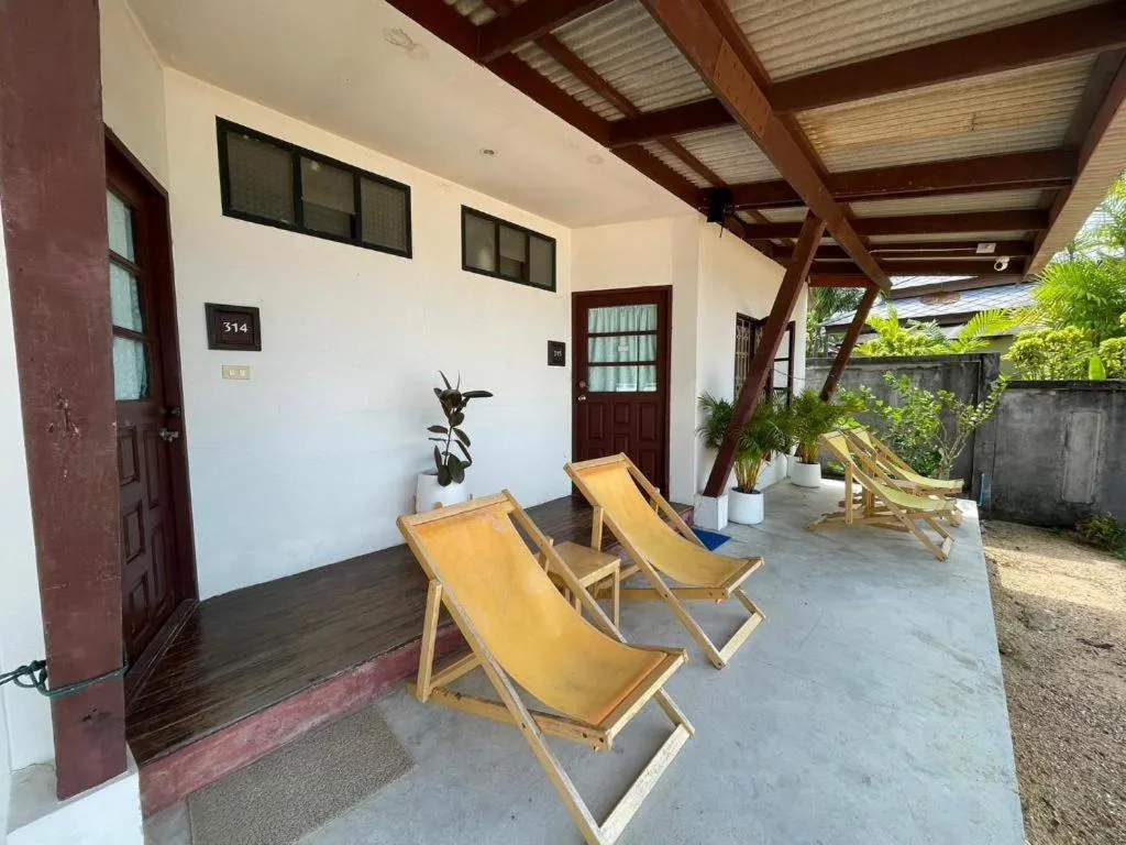 Rose Garden Samui Bungalows