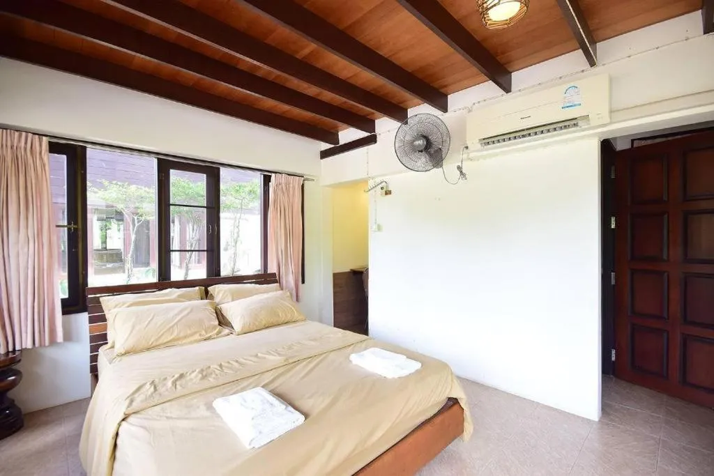 Bed in Nicslongstay Hotel