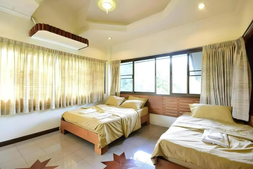 Bed in Nicslongstay Hotel