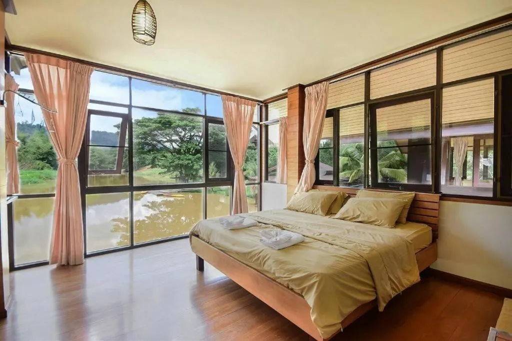 Bed in Nicslongstay Hotel