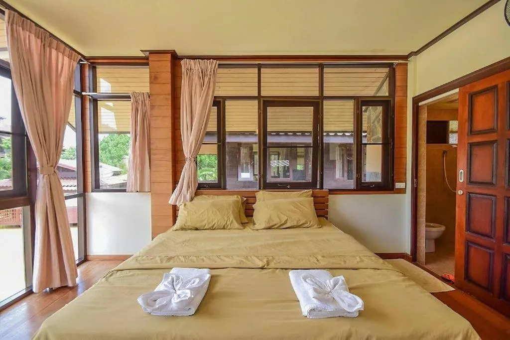 Bed in Nicslongstay Hotel