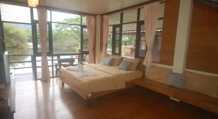 Bed in Nicslongstay Hotel