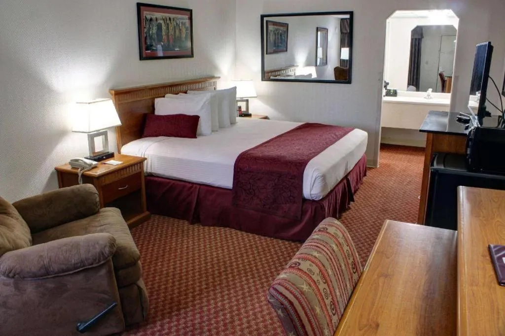 Bed in Baymont by Wyndham Grand Junction