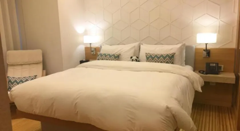 Bed in H-Hotel Riverside Chengdu