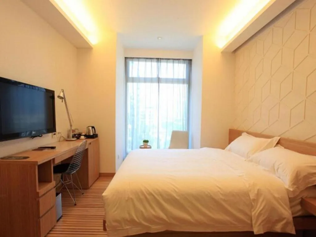 Bed in H-Hotel Riverside Chengdu