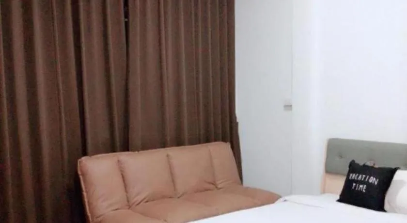 Bed in Thepnakorn Hotel