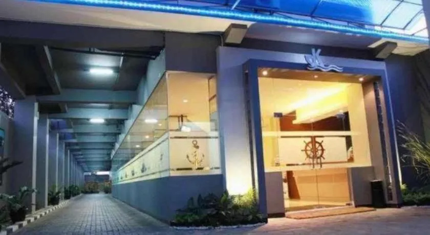 Dermaga Keluarga Hotel