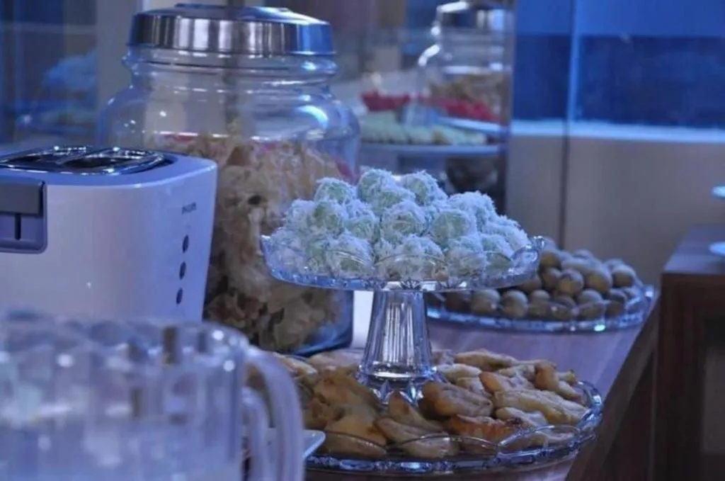 Dermaga Keluarga Hotel