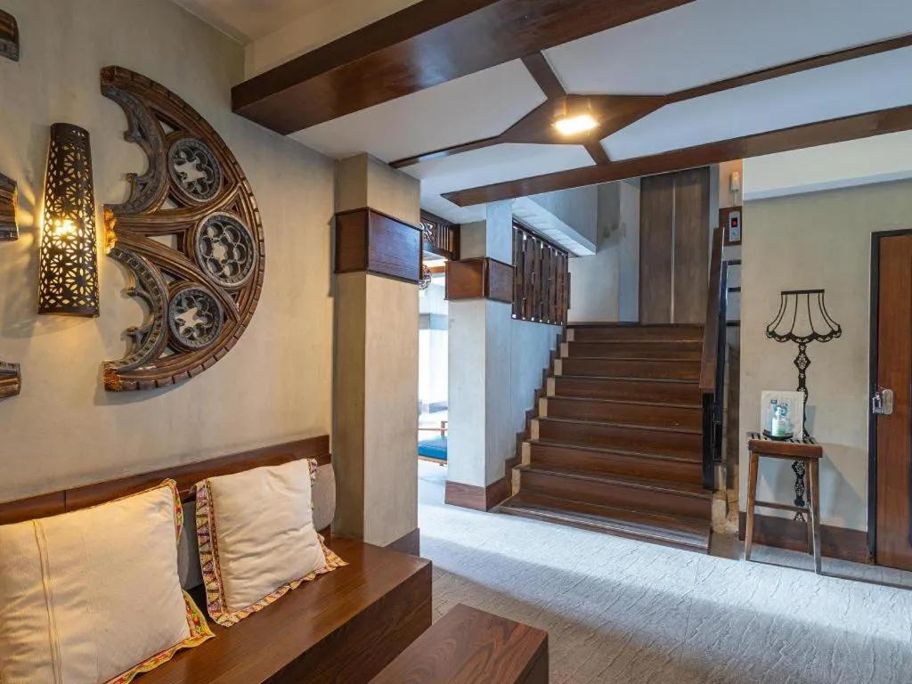 B2 Nimman Premier Hotel