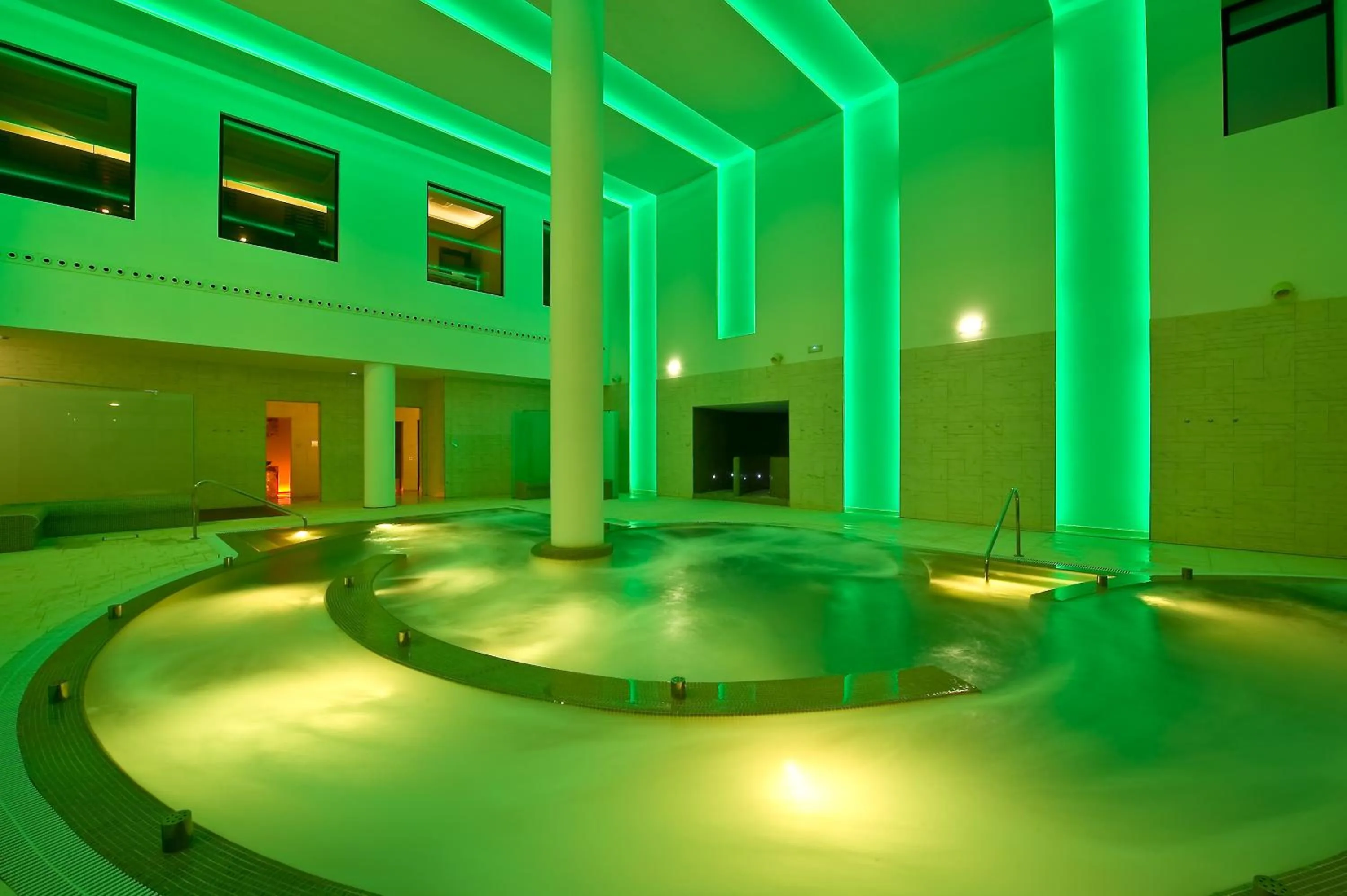 Spa and wellness centre/facilities in URH Hotel Spa Zen Balagares