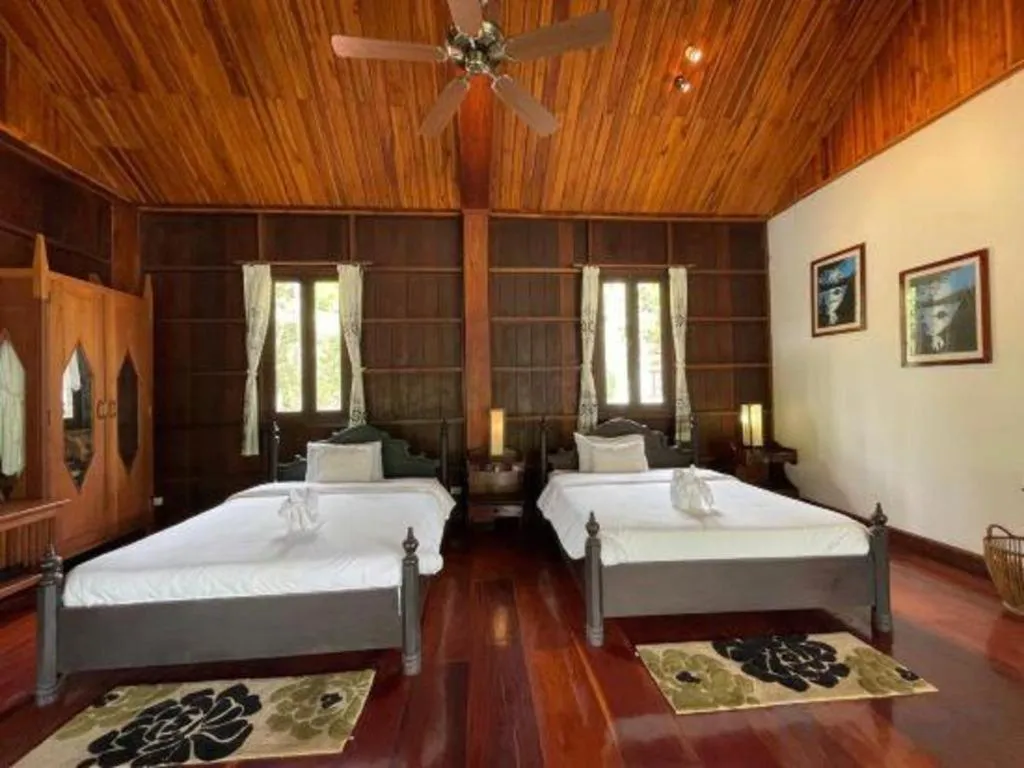Bed in Nam Ou Riverside Resort