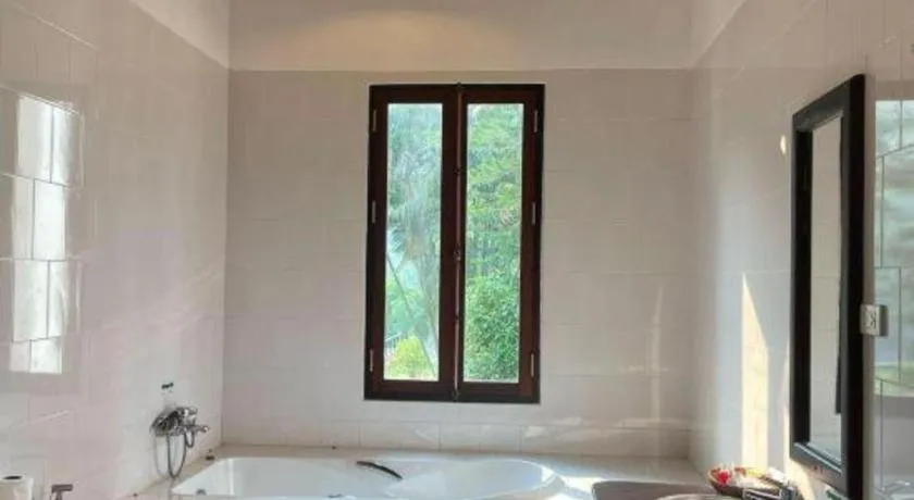 Nam Ou Riverside Resort