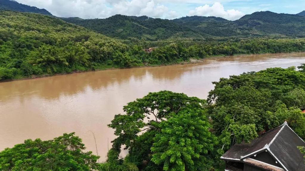 Nam Ou Riverside Resort