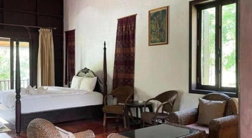 Bed in Nam Ou Riverside Resort