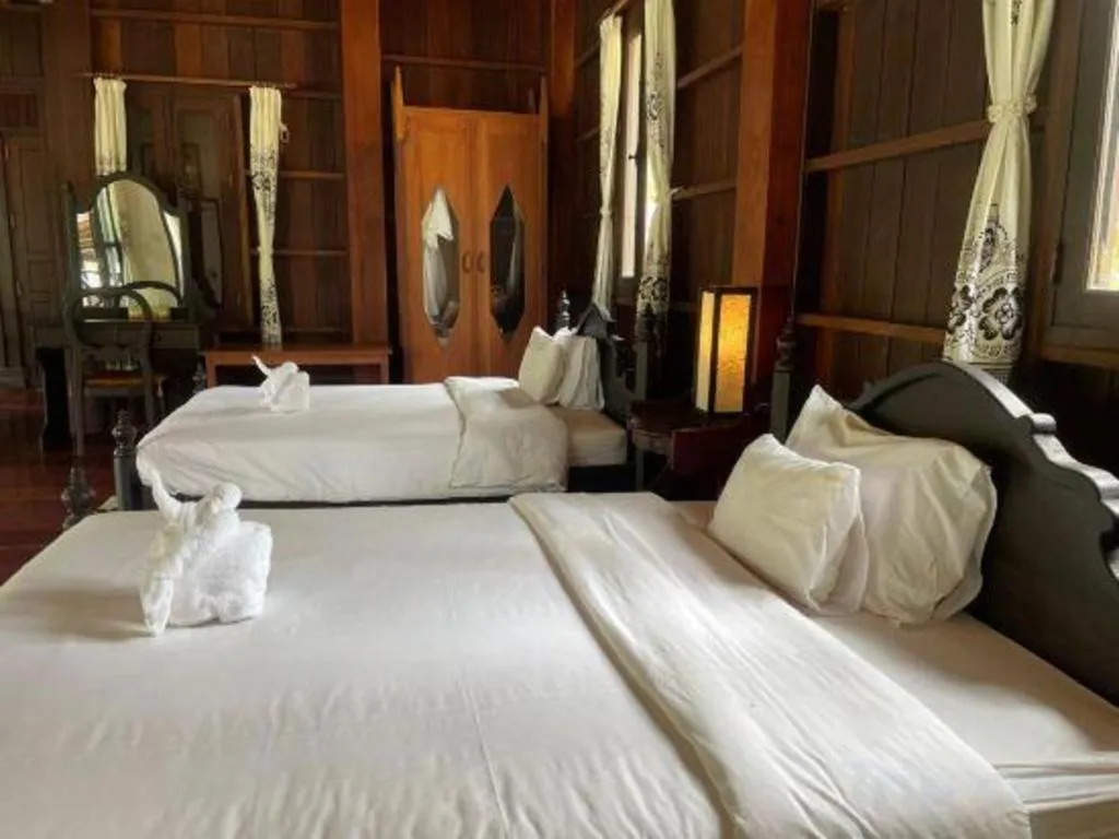 Bed in Nam Ou Riverside Resort