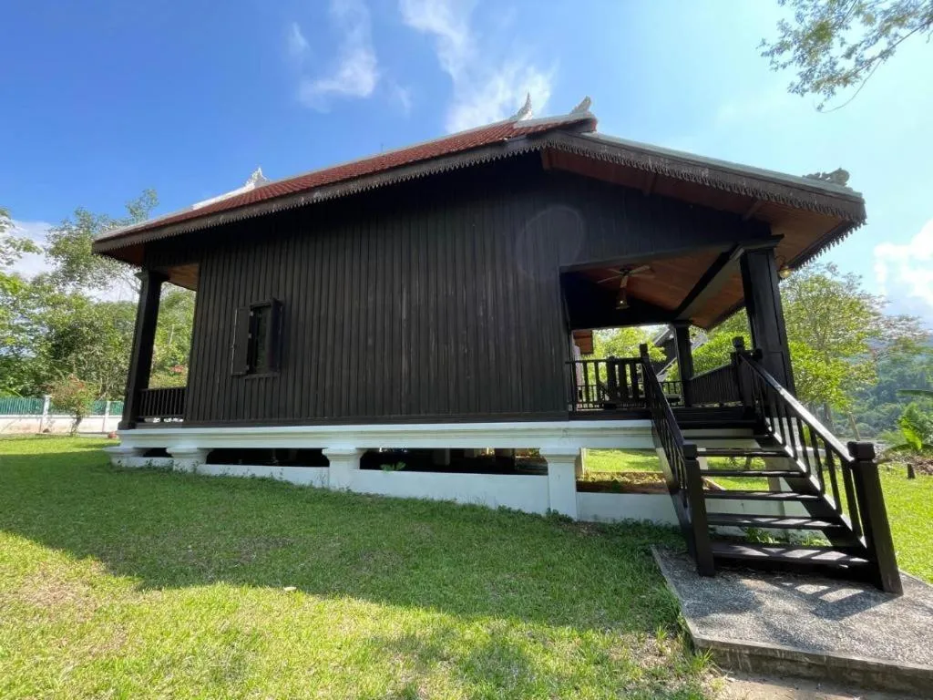 Nam Ou Riverside Resort