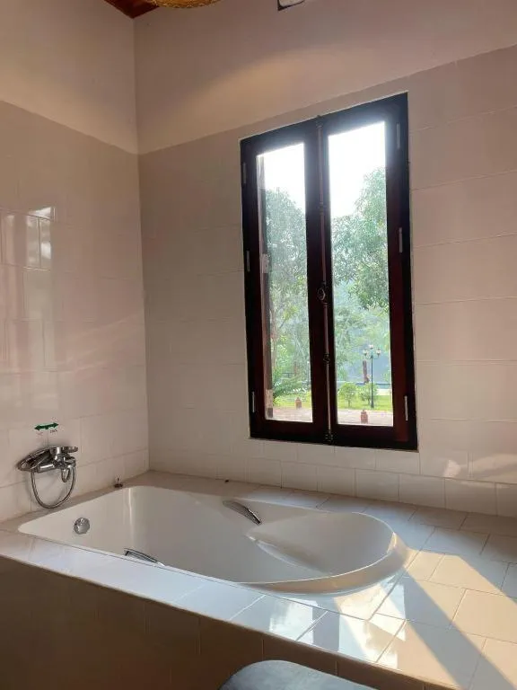 Nam Ou Riverside Resort