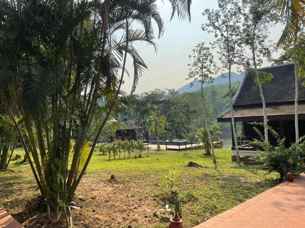 Nam Ou Riverside Resort