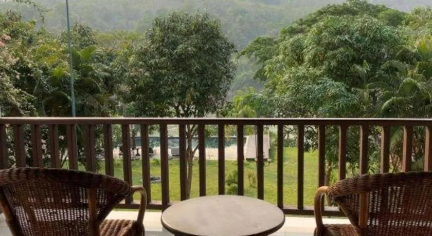 Nam Ou Riverside Resort